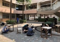 Image : นักศึกษาหลักสูตร วศ.บ.ยธ จัดทำเก้าอี้สำหรับห้องปฏิบัติการ จากการเรียนวิชา Civil Engineering Workshop ปีการศึกษา 2564