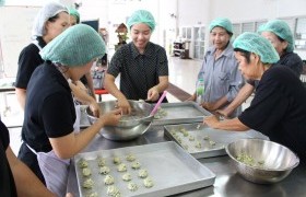 Image : Training activity making cookie and cracker from gymnema sylvestre