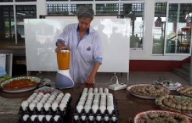 รูปภาพ : มทร.ล้านนา ลำปาง จัดฝึกอบรมการทำไข่เค็มสมุนไพร ให้แก่กลุ่มวิสาหกิจชุมชน และผู้สนใจ 