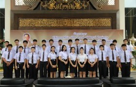 รูปภาพ : คณาจารย์และนักศึกษา มทร.ล้านนา ร่วมพิธีเปิดนิทรรศการ  “Chiang Mai : The Land of Royal Projects น้อมสืบสานพระราชปณิธานสู่ชีวิต ธ สถิตเคียงคู่ไทยนิรันดร์กาล