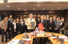 รูปภาพ : การประชุมร่วมกับคณะผู้แทนจาก Guangxi Normal University สาธารณรัฐประชาชนจีน