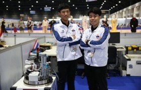 รูปภาพ : สองหนุ่มวิศวกรรมไฟฟ้า คว้าเหรียญทองฝีมือแรงงานอาเซียน”หุ่นยนต์เคลื่อนที่” ตีตั๋วเข้าแข่งขัน world skills ที่รัสเซียปลายปี 62 