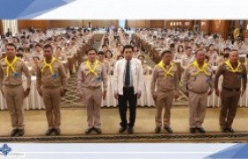 รูปภาพ : ผอ.สถช.ร่วมเป็นทีมวิทยากรจิตอาสา 904 บรรยายปลูกฝังอุดมการณ์ สถาบันพระมหากษัตริย์กับประเทศไทย ให้กับผู้บริหาร คณะครู บุคลากรทางการศึกษา และครูผู้ช่วย (บรรจุใหม่)