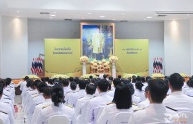 รูปภาพ : มทร.ล้านนา ตาก ร่วมกิจกรรมน้อมรำลึกถึงพระมหากรุณาธิคุณพระบาทสมเด็จพระบรมชนกาธิเบศร มหาภูมิพลอดุลยเดชมหาราช บรมนาถบพิตร เนื่องในวันนวมินทรมหาราช