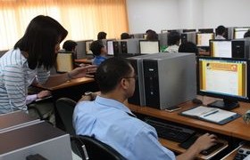 รูปภาพ : โครงการ สัมมนาฯ “การจัดการเรียนการสอนผ่านระบบ e-Learning สำหรับอาจารย์ วิทยาลัยเทคโนโลยีและสหวิทยาการ”