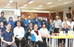 รูปภาพ : โครงการอบรมเชิงปฏิบัติการ “Professional Educator Enhancement Program (PEEP)” ร่วมกับ University Tun Hussein Onn Malaysia (UTHM) ประเทศมาเลเซีย 